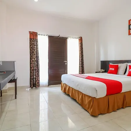OYO 1666 Grand Pudjawan Hotel-2